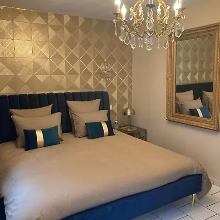 Le Joli Nid Beaunois, Plein Centre Parking