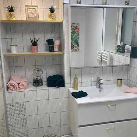 Le Joli Nid Beaunois, Plein Centre Parking *