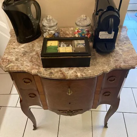 Apartment Le Joli Nid Beaunois, Plein Centre Parking *