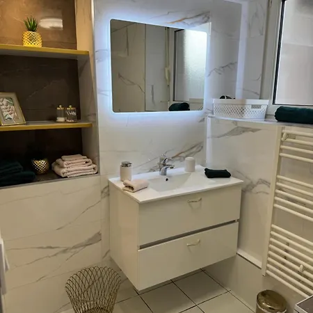 Le Joli Nid Beaunois, Plein Centre Parking *