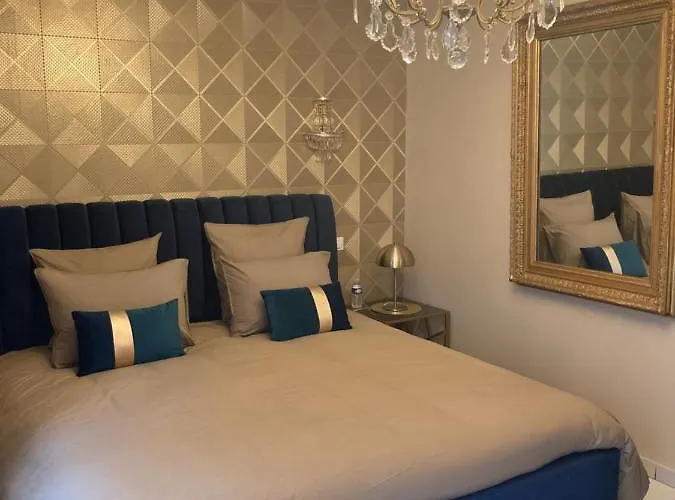 Le Joli Nid Beaunois, Plein Centre Parking