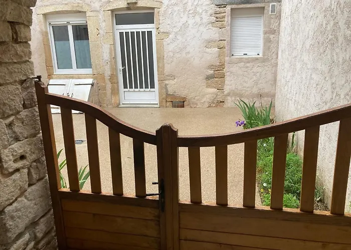 Apartment Le Joli Nid Beaunois, Plein Centre Parking Beaune (Cote d'Or)