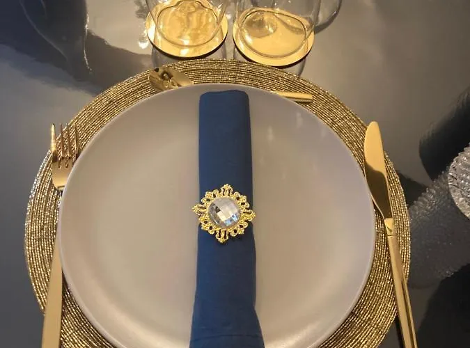 Le Joli Nid Beaunois, Plein Centre Parking * Beaune (Cote d'Or)