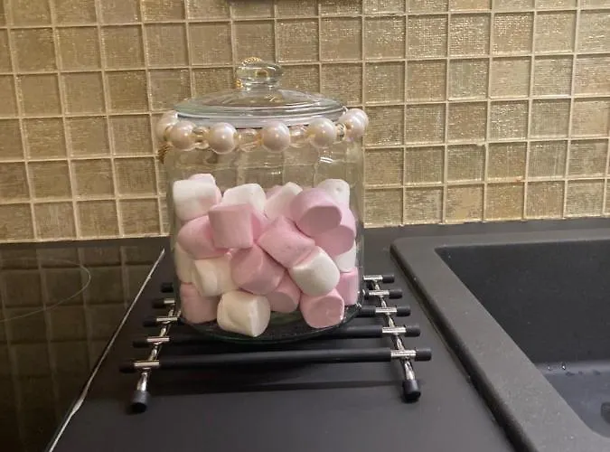 Apartment Le Joli Nid Beaunois, Plein Centre Parking Beaune (Cote d'Or)