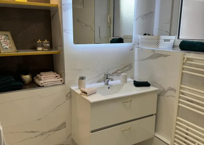 Le Joli Nid Beaunois, Plein Centre Parking *